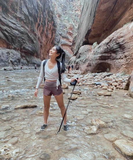 Ashley Liao model naked img