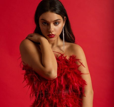 Odeya Rush sex model pictures