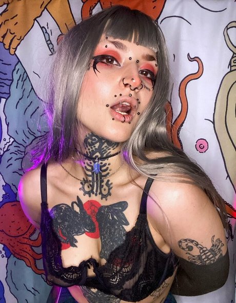 Borderwaifu erotic star galleries