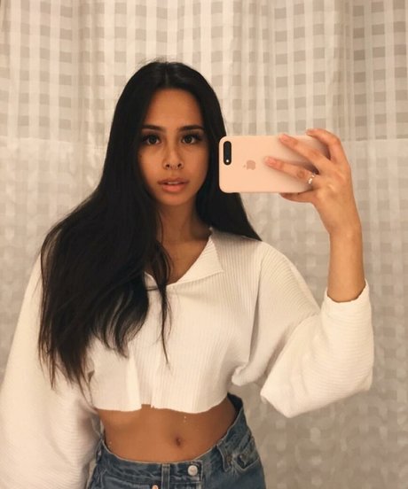 Buhnny top actress photos