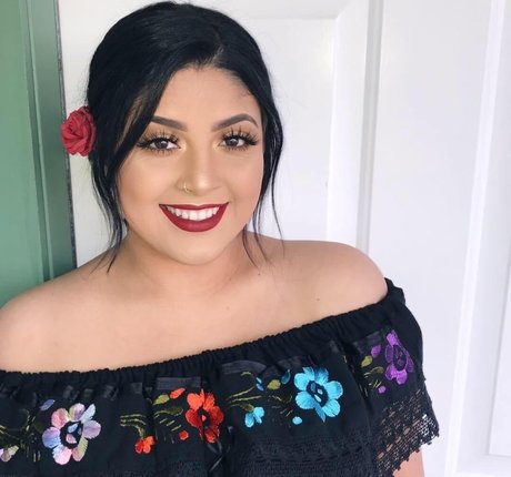 Lucia Yanez pornstar xxx gallery