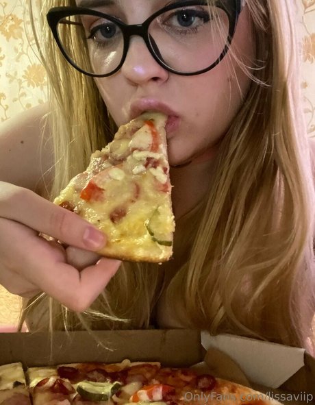 Lissaviip star nudes galleries