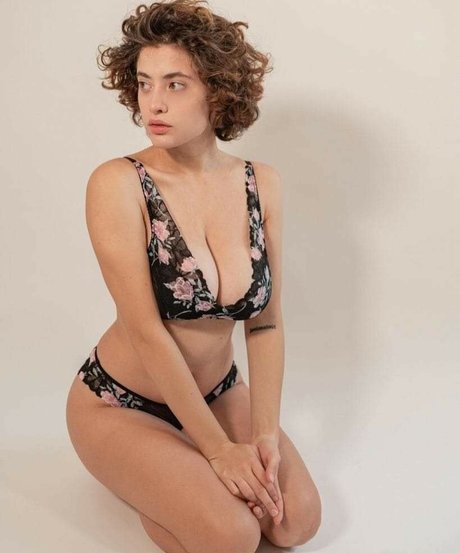 Anna Pittureri pornstar nudes pictures