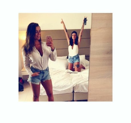 Alma Tandrup hot model pics