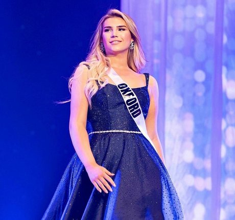 Erica Carosella pretty pornstar pic