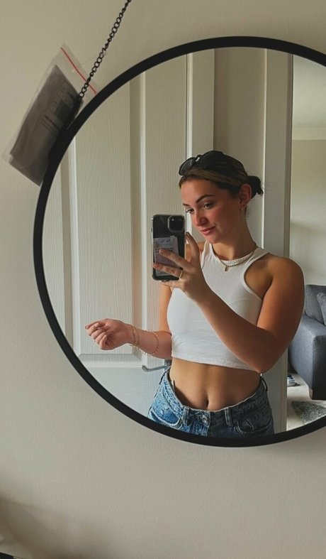 Rosie Bentham nude pornstar pictures