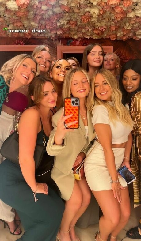 Rosie Bentham nude actress galleries