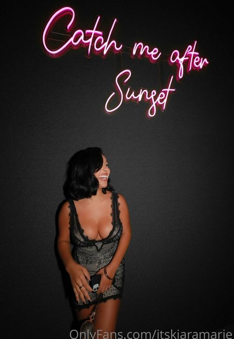 itskiaramarie pornstar hot images