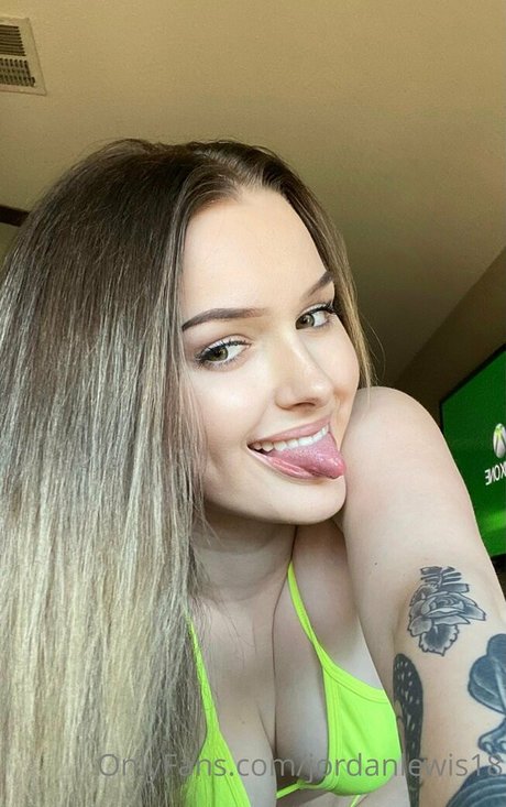 jordanlewis18 porn model archive