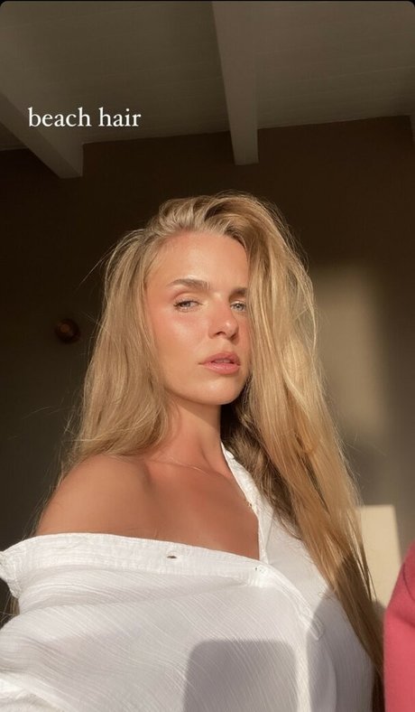 Lies Zhara pornstar beautiful pic