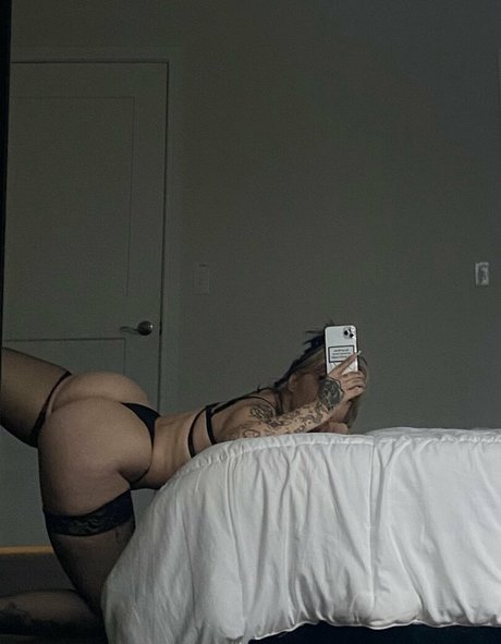 Locallystupid hot star archive