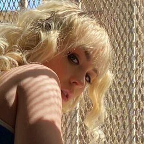 Lilly Bell pornstar nudes pic