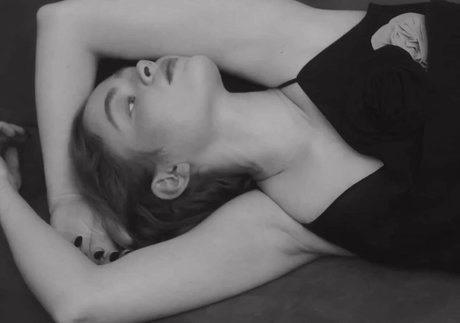 Sadie Sink naked actress photo