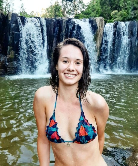 Julia K Barni model high quality img