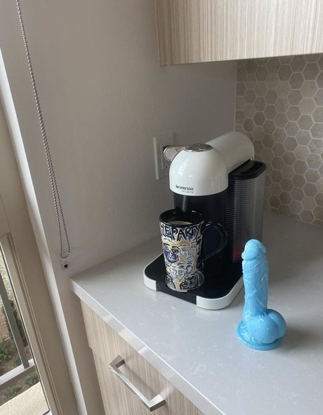 mature blonde onlyfans nude photos