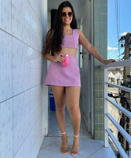 _fabyfeet naked actress picture