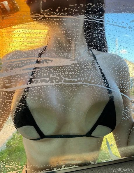 Lily Off Valley xxx model pictures