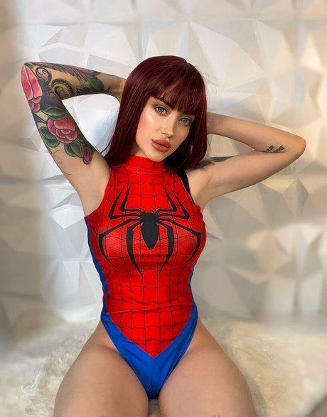 Lizzie Le Strange free model pics