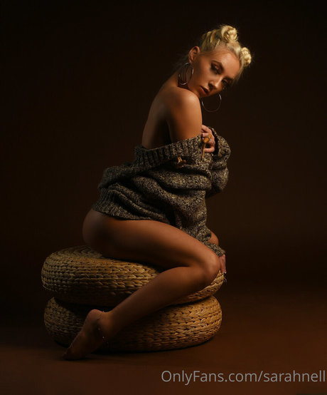 sarahnell model nude pics