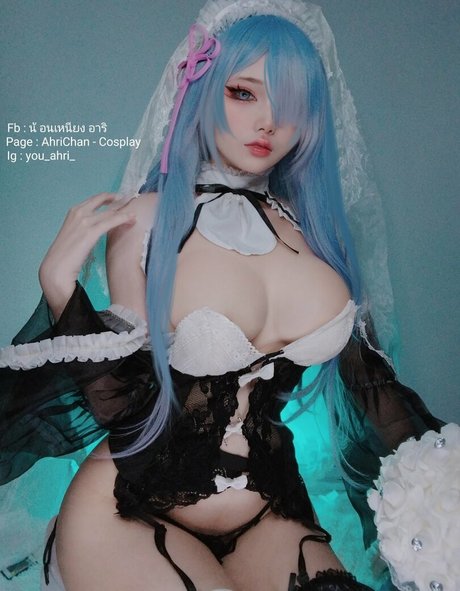 Ahrichan hot actress photo