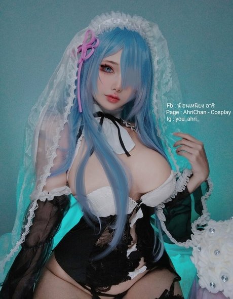 Ahrichan star hot photo