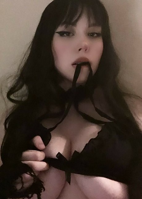 sinnnsro porn star picture