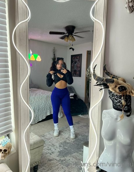 vindylou art model pictures