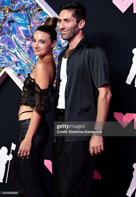 Laura Perlongo erotic star gallery