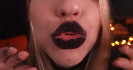 FrivolousFox ASMR star erotic pics