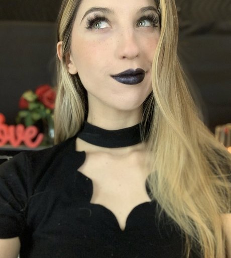 FrivolousFox ASMR pornstar sexy img