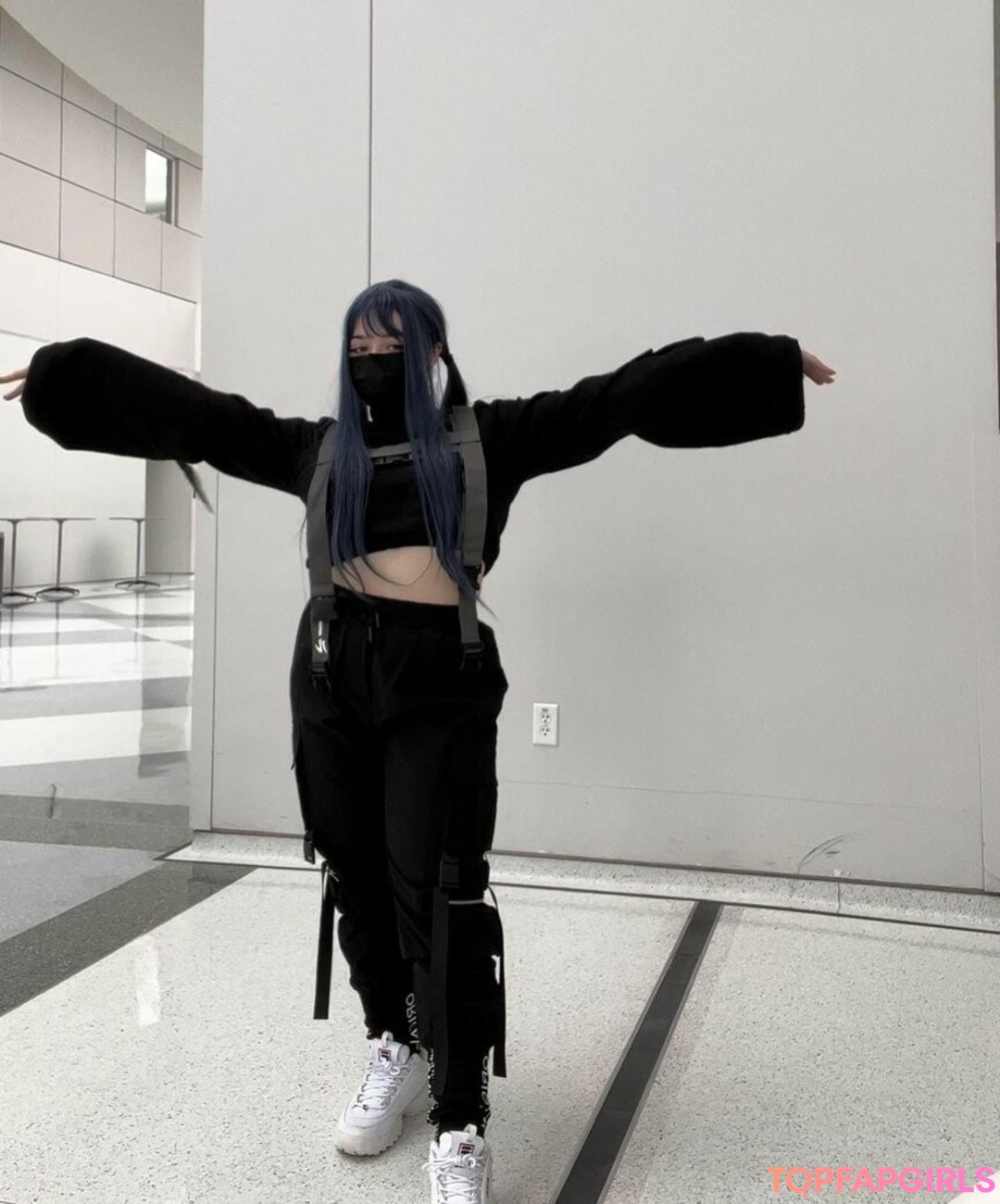 _sugashi erotic actress pic