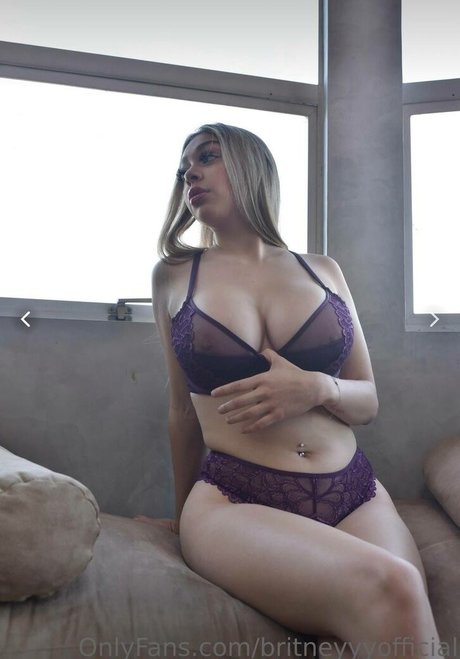 britneyyyofficial pornstar nude photos