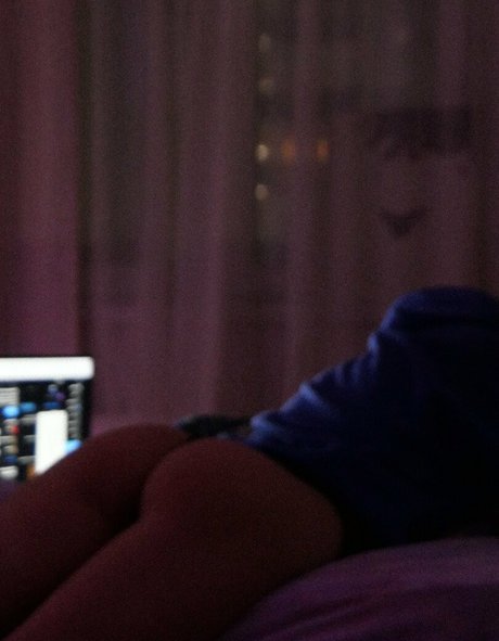 game of self porn model photo