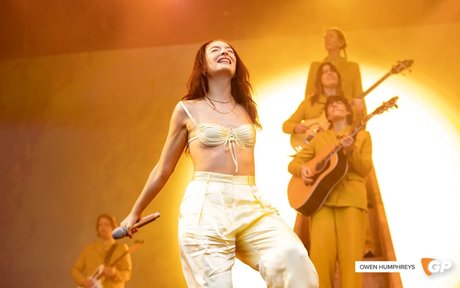 Lorde pornographic actress pictures