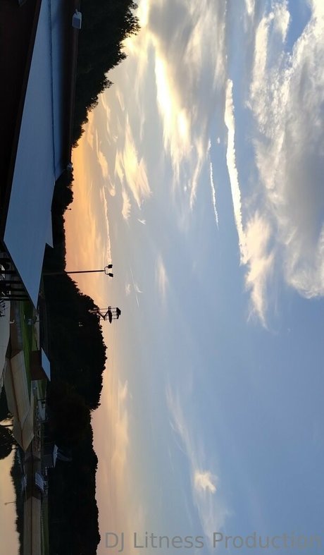 dj litness naked model galleries