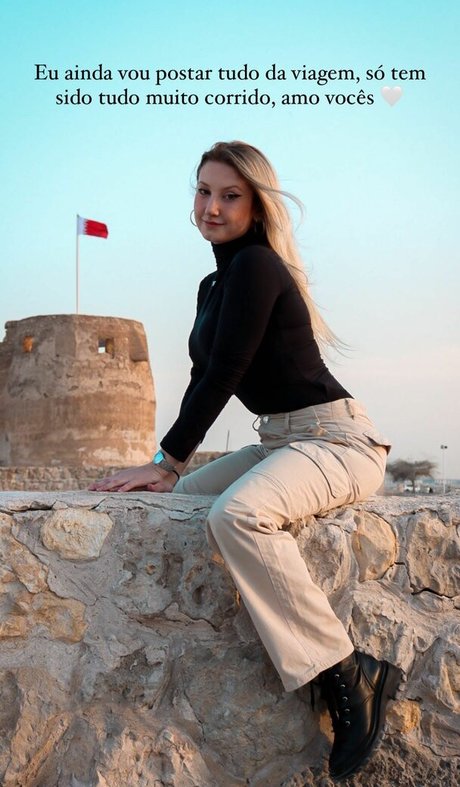 CherryGumms model hot pic