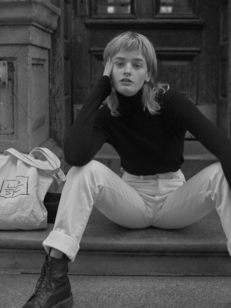 Esther Rose McGregor star sex pictures