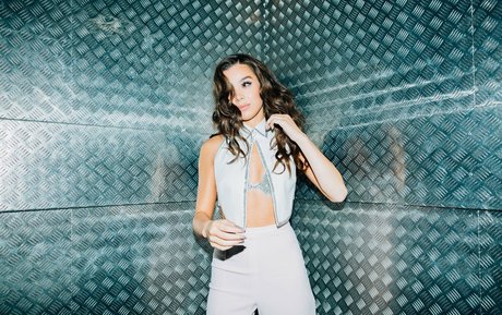 busty onlyfans beautiful xxx archive