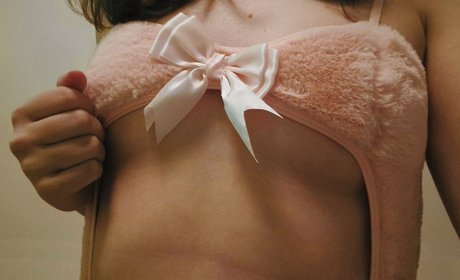 sleepy bunny pornstar exclusive photo