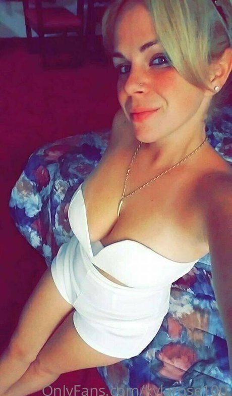 kinkykayy3 art model photo