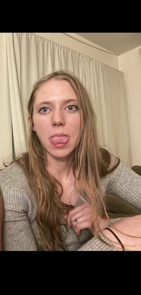 Wendy Lov beautiful pornstar photos