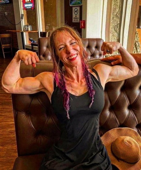 Wendy Lov star best pictures