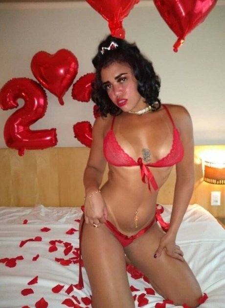 g cup tits onlyfans naked pictures