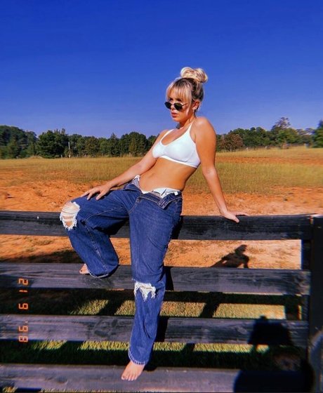 Alissa Violet star adult photo