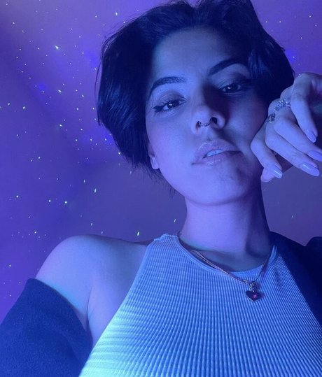 Luna Bloom Profile pic