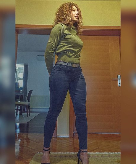 Mrs G Comics star photo