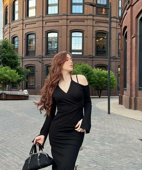 akyuliych naked pornstar pictures