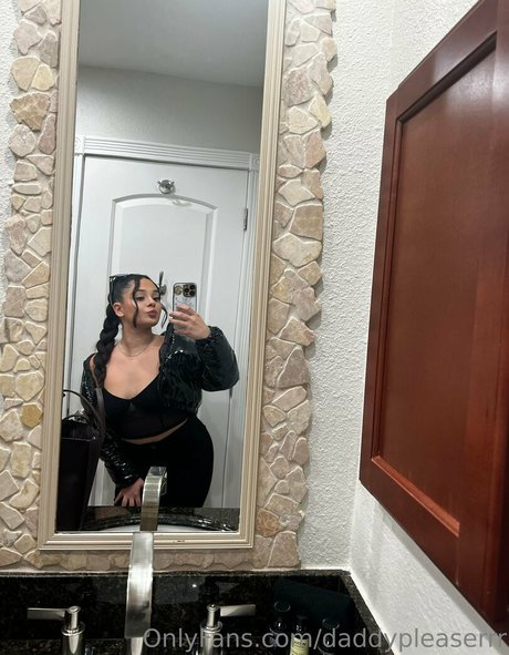 kendallknightt hd model pic