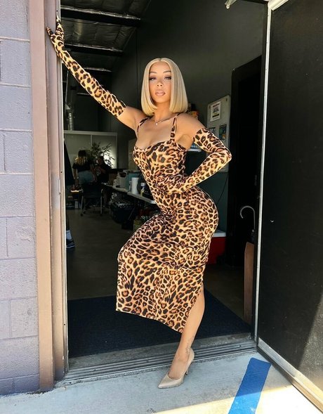 Brittany Renner nude pornstar pic