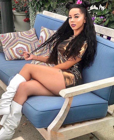 sex amateur onlyfans pornographic picture